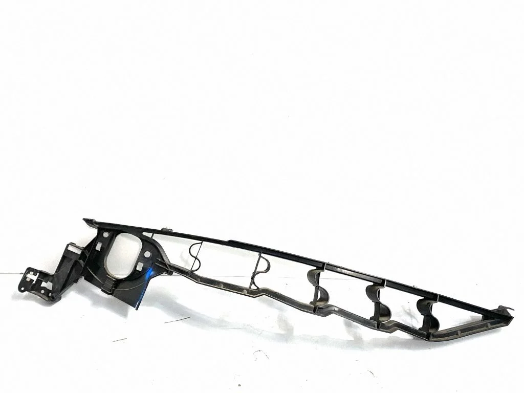 Fender mounting bracket – BMW X5 E70 (2006-2013)
