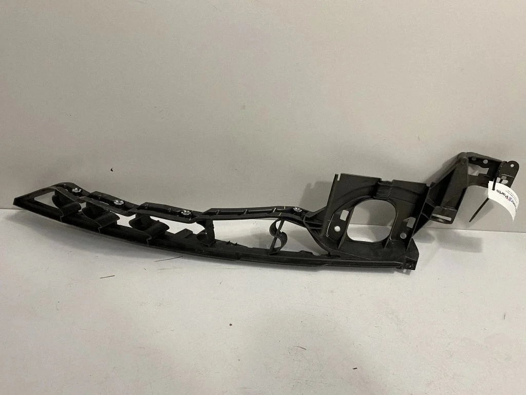 Fender mounting bracket – BMW X5 E70 (2006-2013)