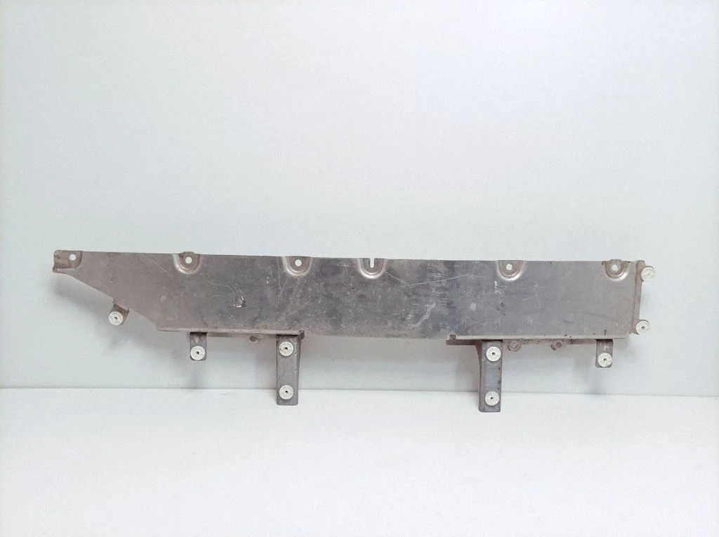 Center/middle under tray cover 8834405 – BMW iX1 (2022-)