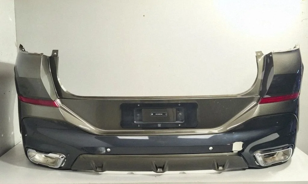 Tagumine kaitseraud – BMW X6 G06 (2019-)