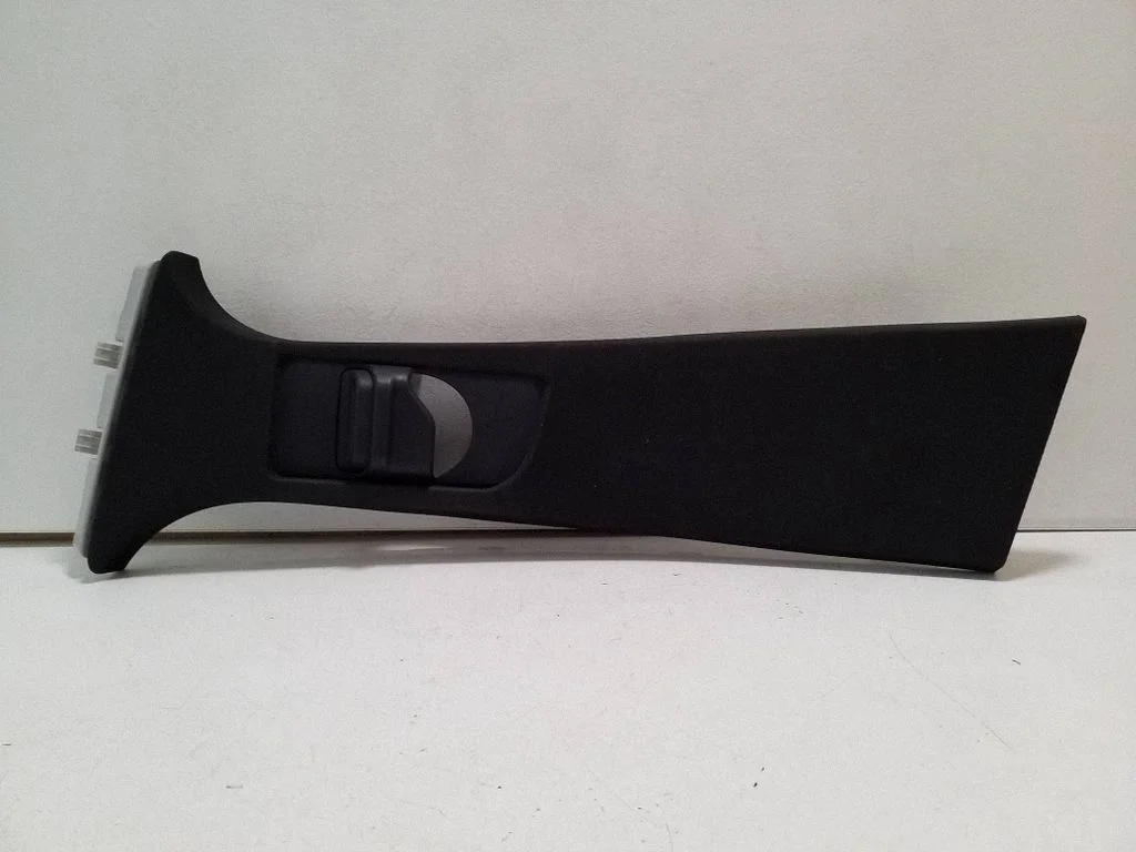 (B) pillar trim (top) A2536901325