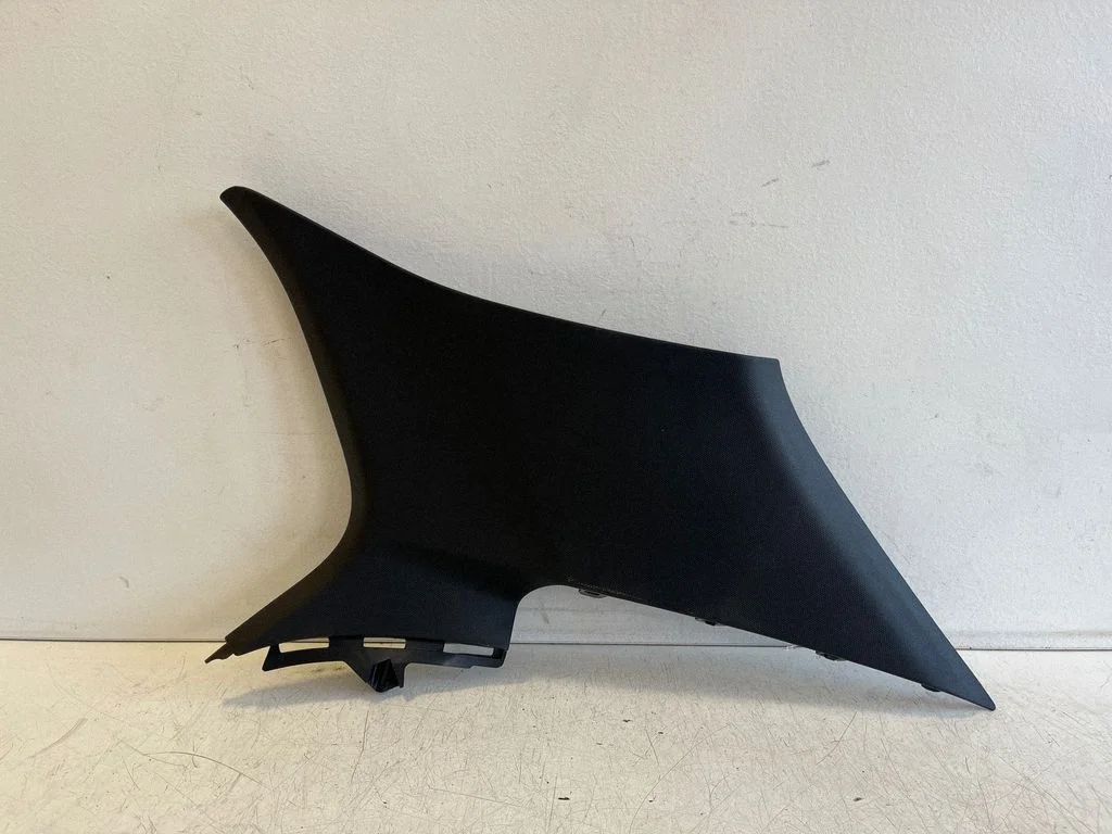 (C) piilari kate 6VE867288B – Skoda Fabia Mk4 (6VA) (2021-)