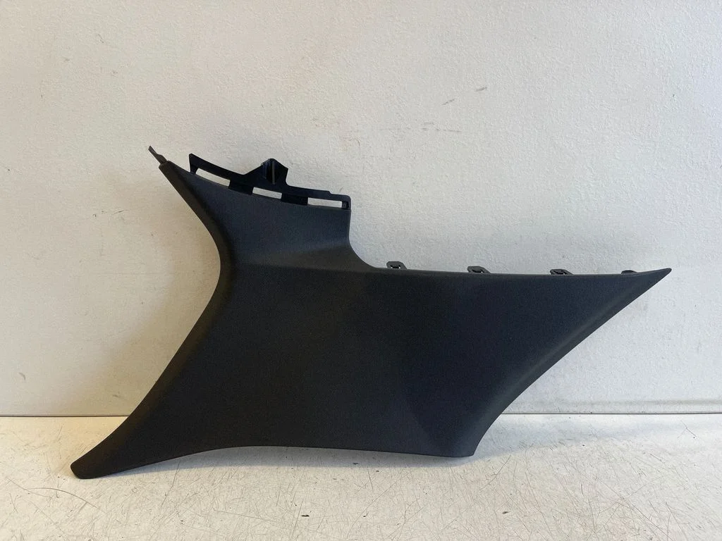 (C) piilari kate 6VE867287B – Skoda Fabia Mk4 (6VA) (2021-)