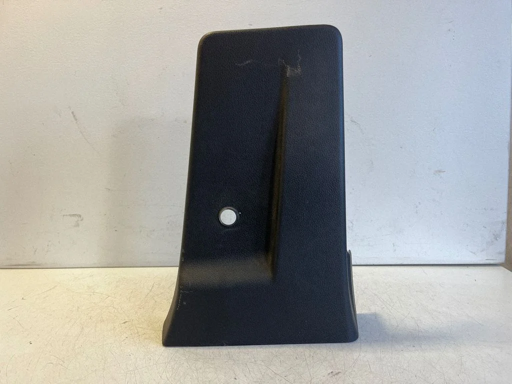(B) pillar trim (bottom) 9808846777 – Opel Vivaro (2019-)
