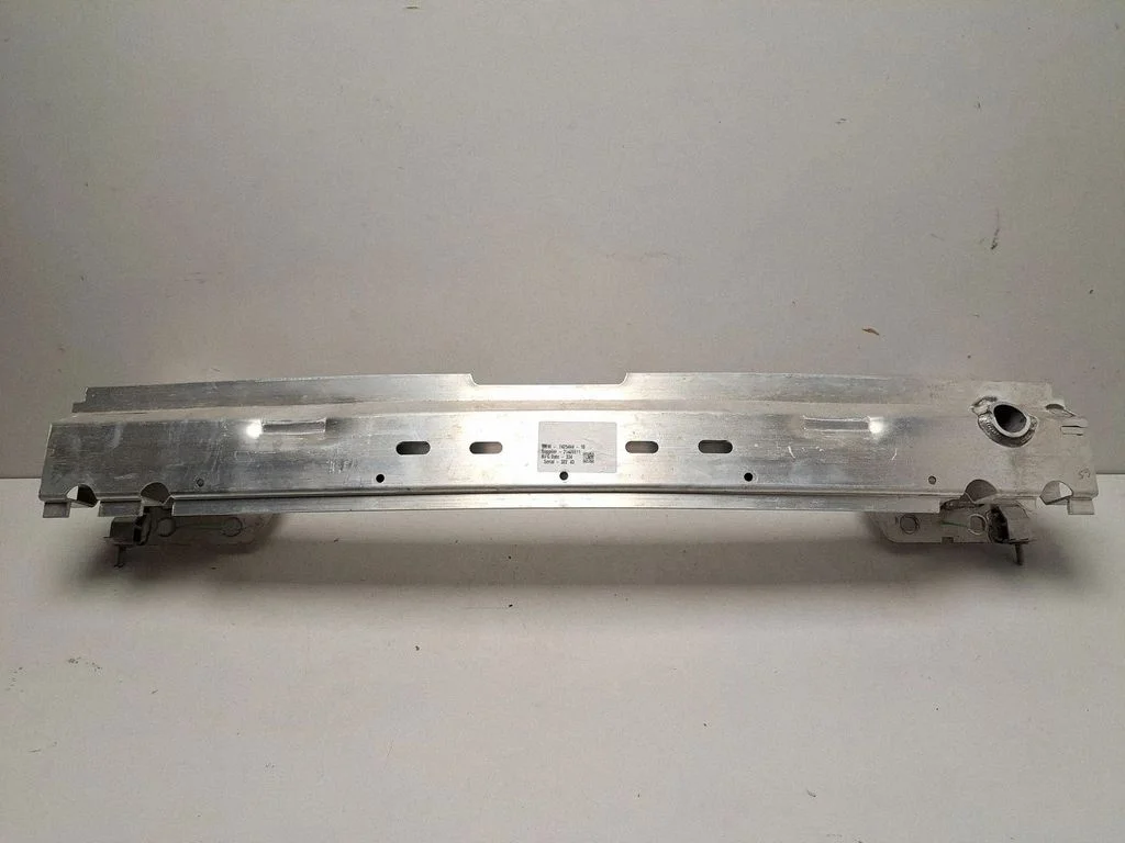 Rear bumper cross member – BMW X7 G07 (2018-)