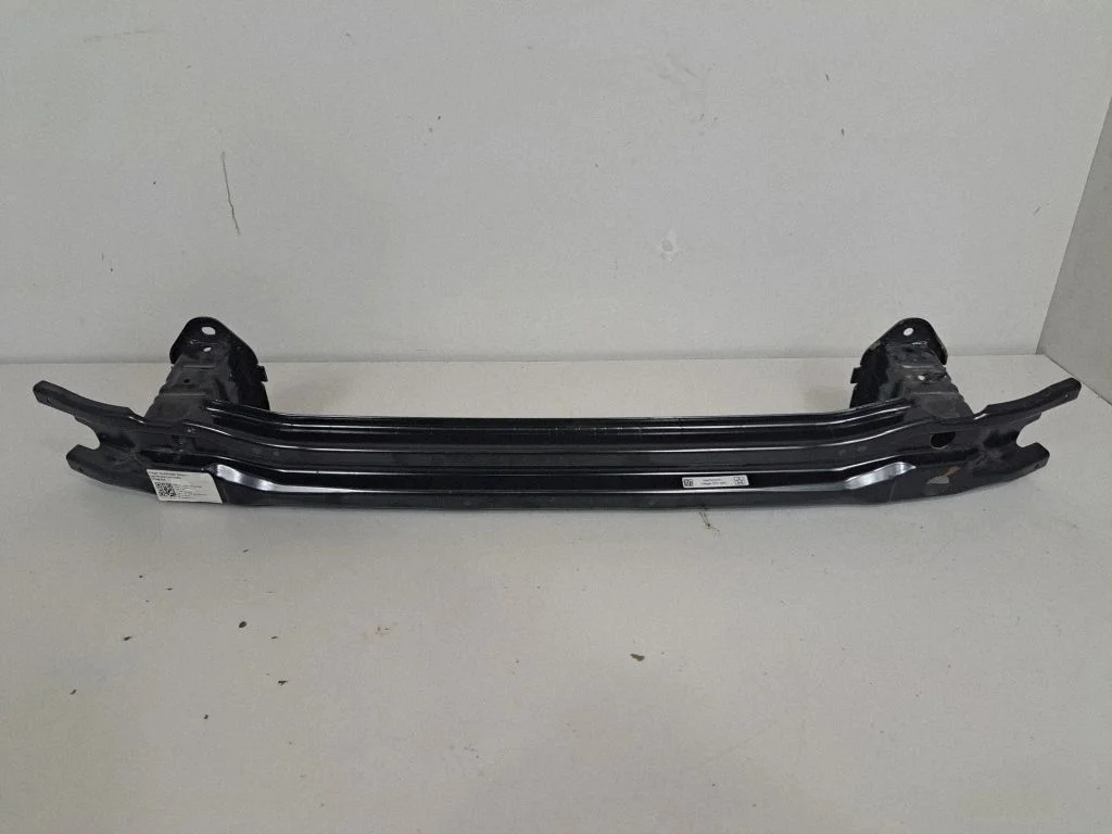 Aizmugurējā bufera šķērssija – BMW i4 (2021-)