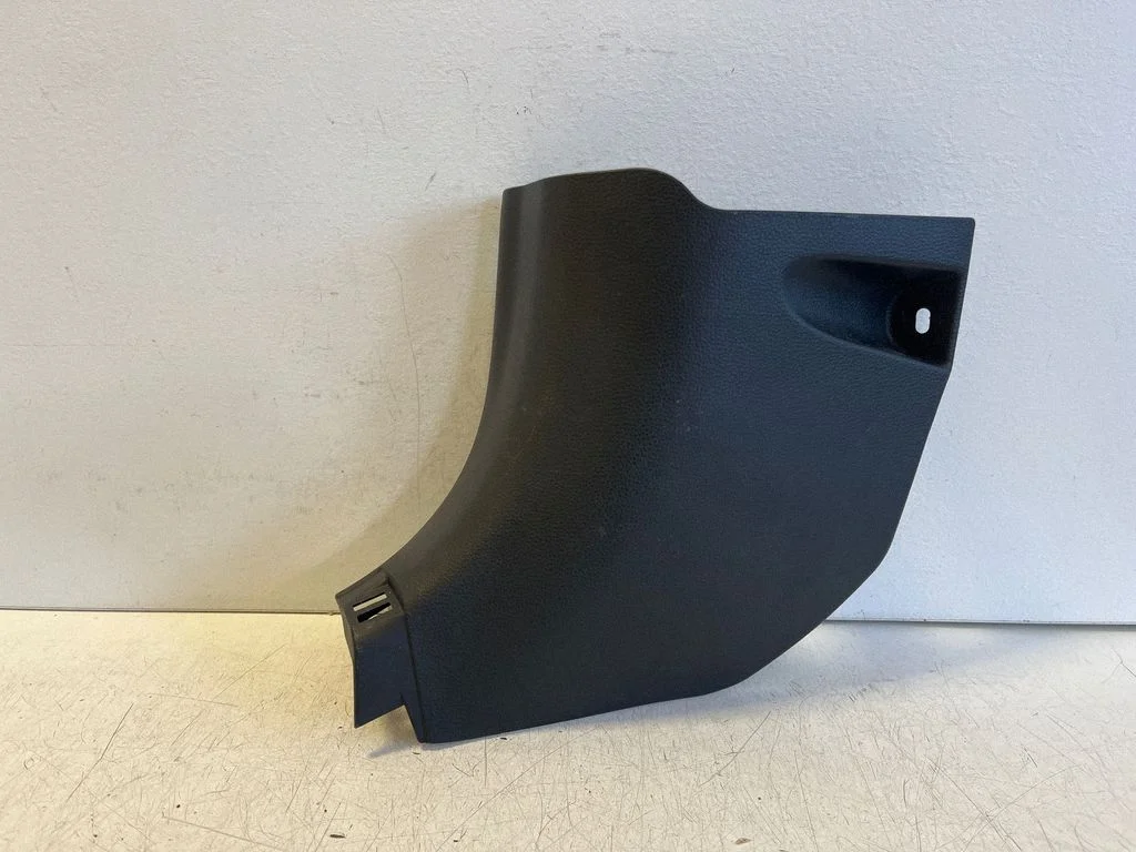 Foot area side trim 6211202420B