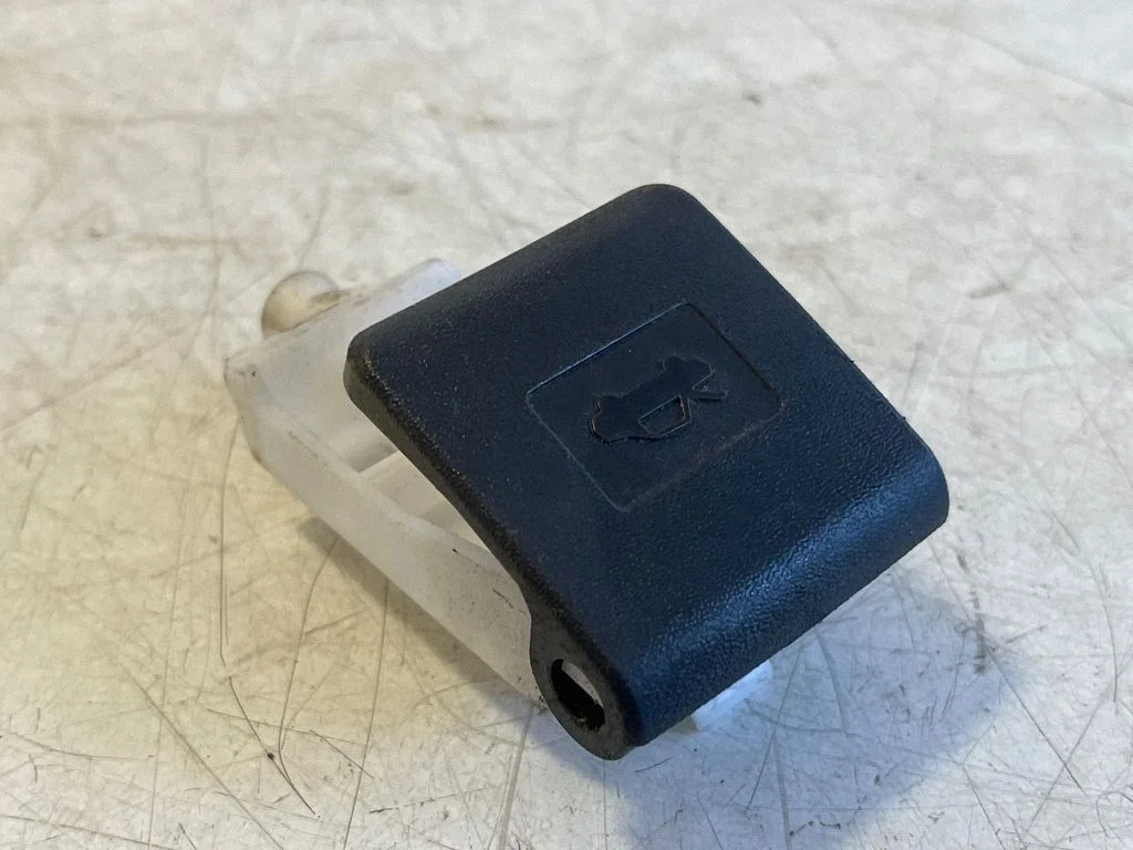 Engine bonnet (hood) release handle 5383105020