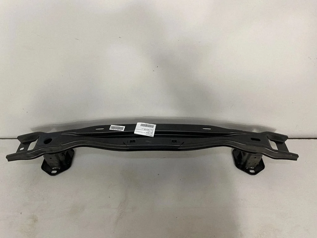 Aizmugurējā bufera šķērssija – BMW 3. sērija F30 F35 F31 (2012-2018)