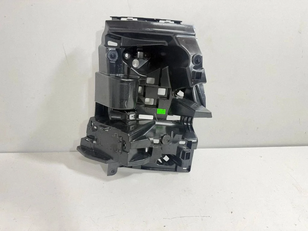 Rear bumper mounting bracket – BMW X6 G06 (2019-)