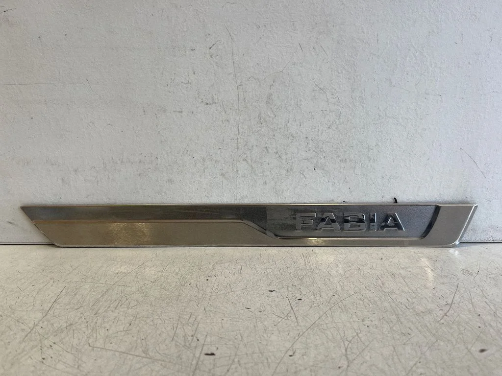Esilävise kate (sisemine) 6VA853813 – Skoda Fabia Mk4 (6VA) (2021-)