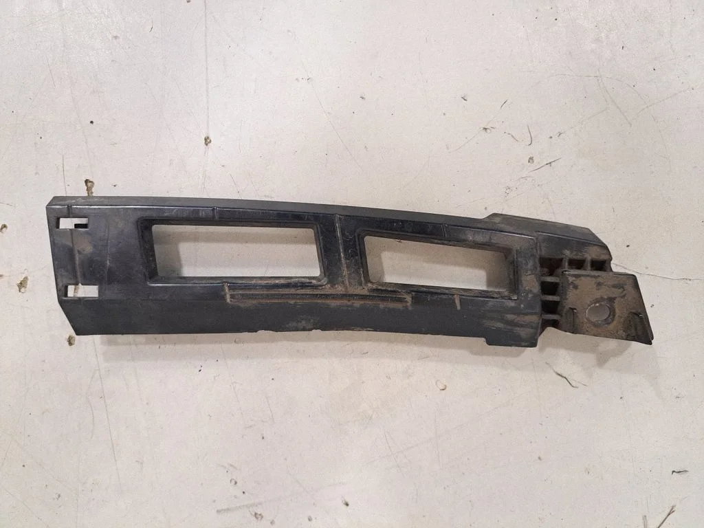 Rear bumper mounting bracket – BMW X5 E70 (2006-2013)