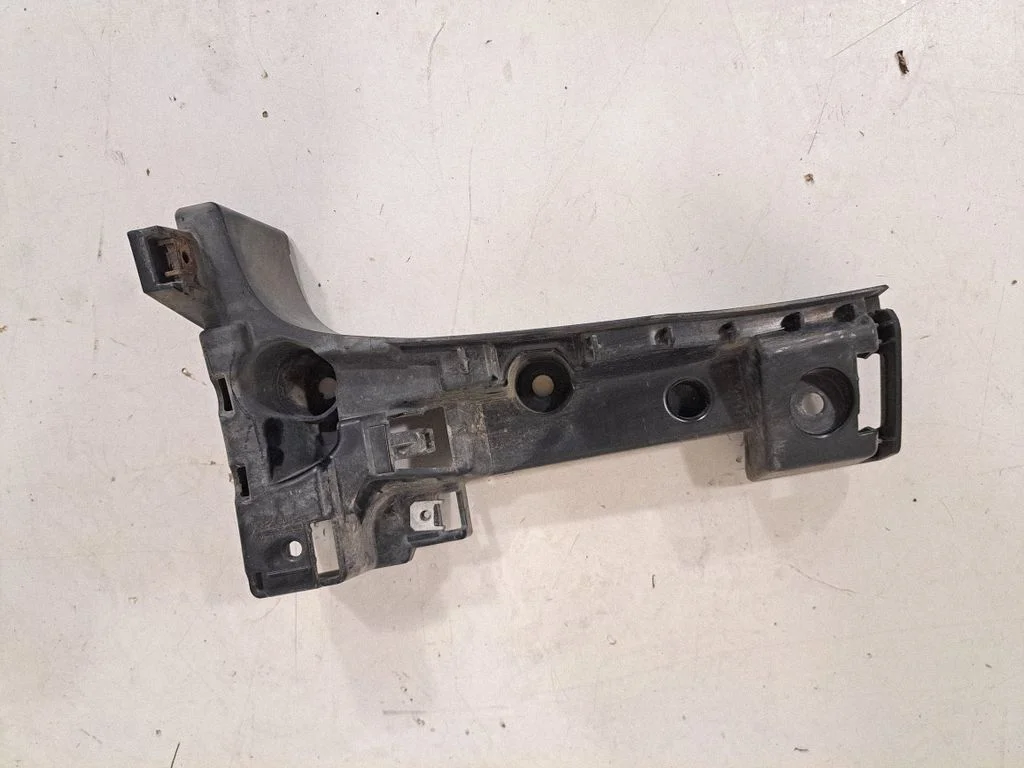 Rear bumper mounting bracket – BMW X5 E70 (2006-2013)