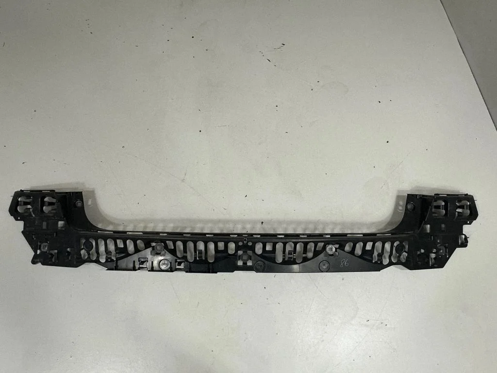 Rear bumper mounting bracket – BMW 7 Series G11 G12 (2015-2022)