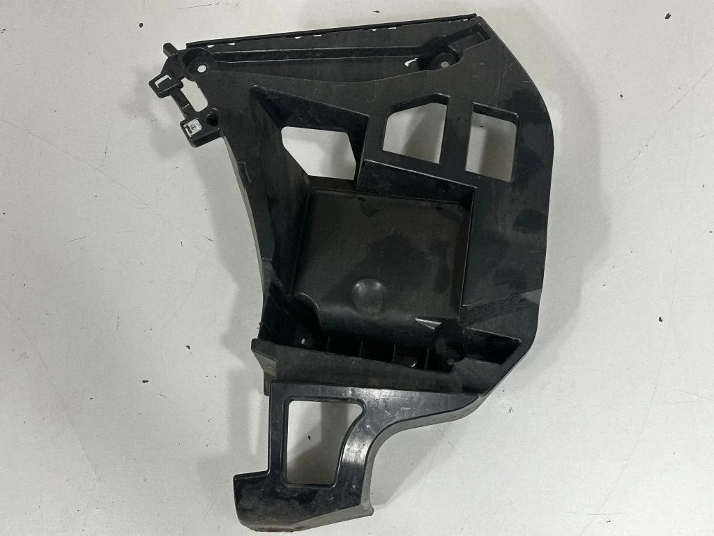 Tagumise kaitseraua kinnitusklamber – BMW X6 F16 (2014-2017)