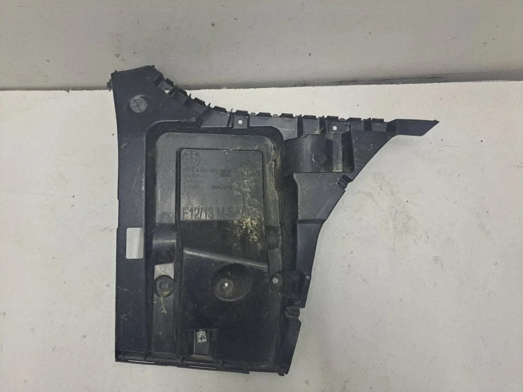 Rear bumper mounting bracket – BMW 6 Series F12 F13 (2010-2018)