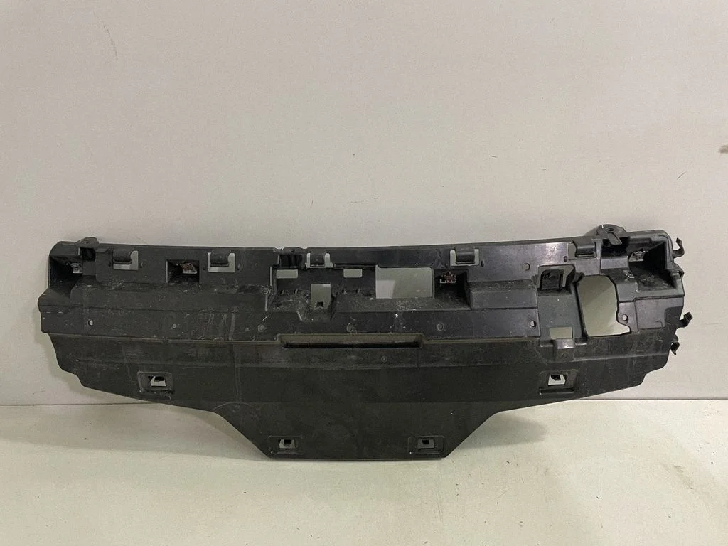 Rear bumper mounting bracket – BMW 3 Series F30 F35 F31 (2012-2018)