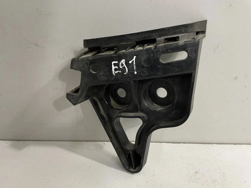 Mocowanie zderzaka tylnego – BMW Seria 3 E90 E91 (2005-2012)