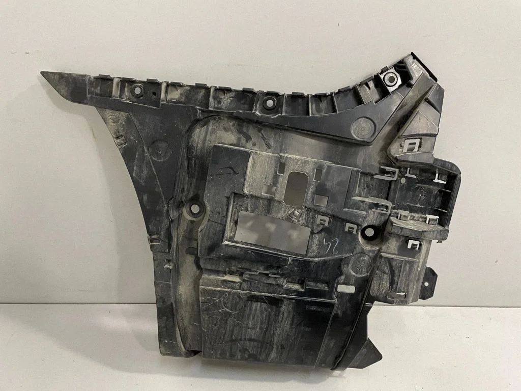 Tagumise kaitseraua kinnitusklamber – BMW 7-seeria G11 G12 (2015-2022)