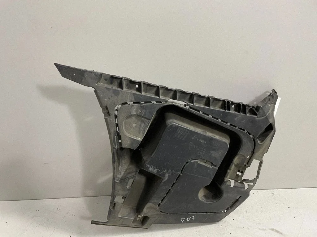Tagumise kaitseraua kinnitusklamber – BMW 5-seeria GT F07 (2010-2017)