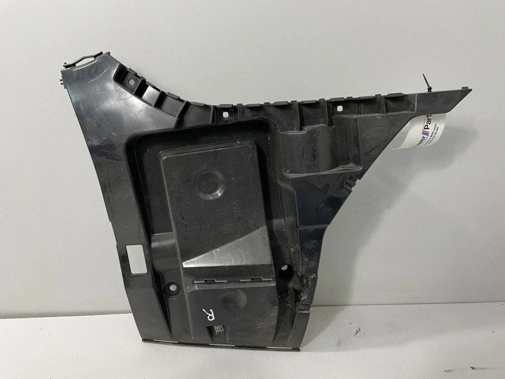 Rear bumper mounting bracket – BMW 6 Series F06 Gran coupe (2012-2018)