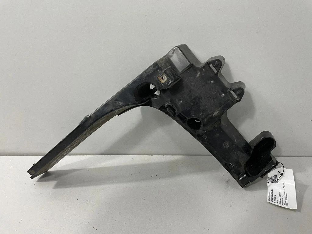 Mocowanie zderzaka tylnego – BMW X5 F15 (2013-2017)