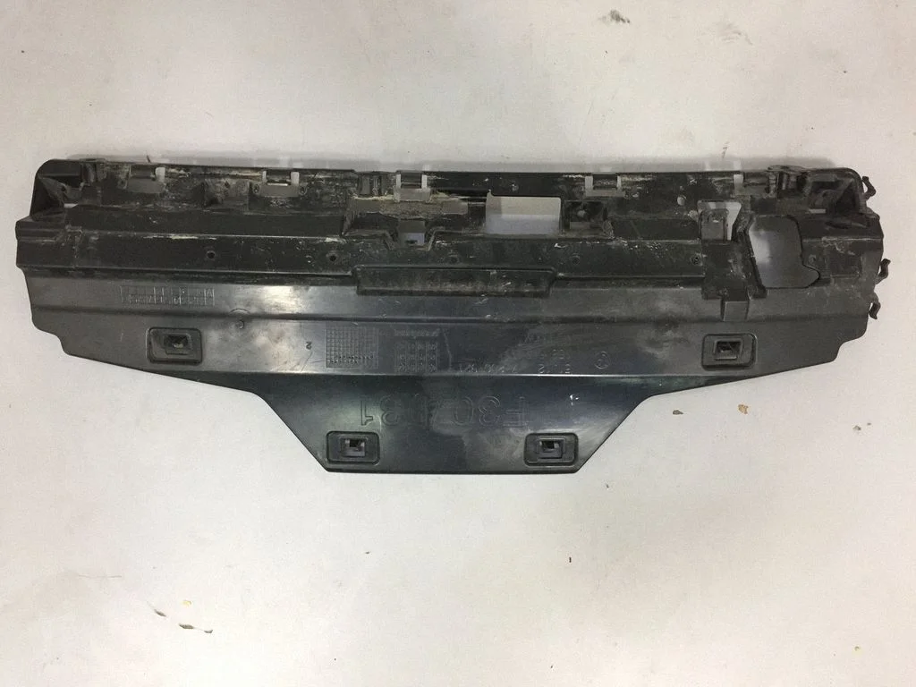 Rear bumper mounting bracket – BMW 3 Series F30 F35 F31 (2012-2018)