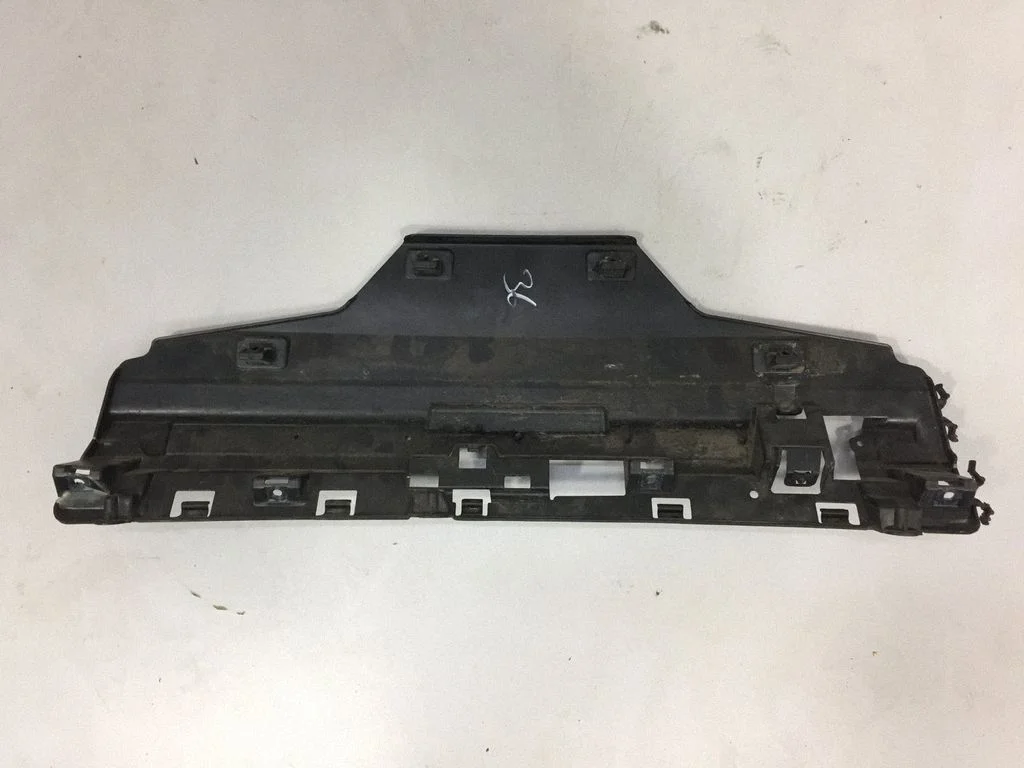 Rear bumper mounting bracket – BMW 3 Series F30 F35 F31 (2012-2018)