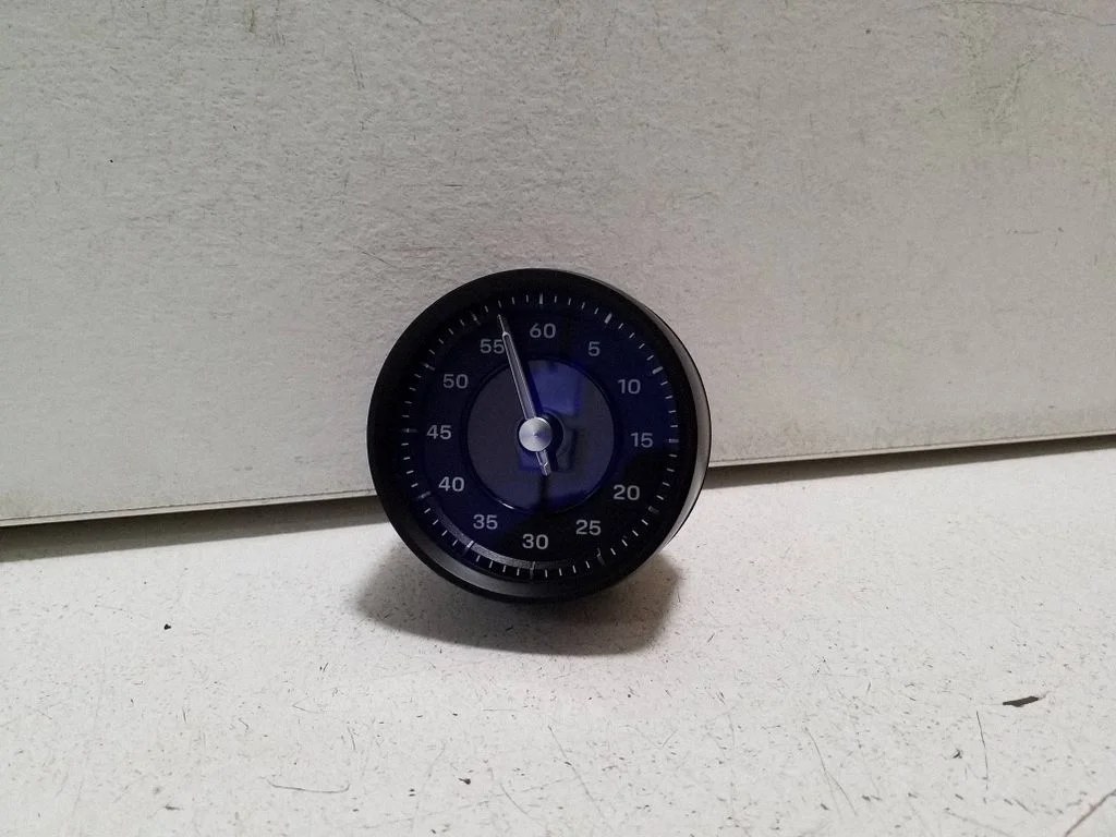 Clock 9J1919203J