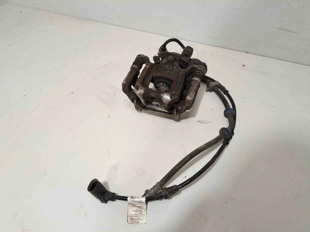 Aizmugurējais bremžu suports 8837099