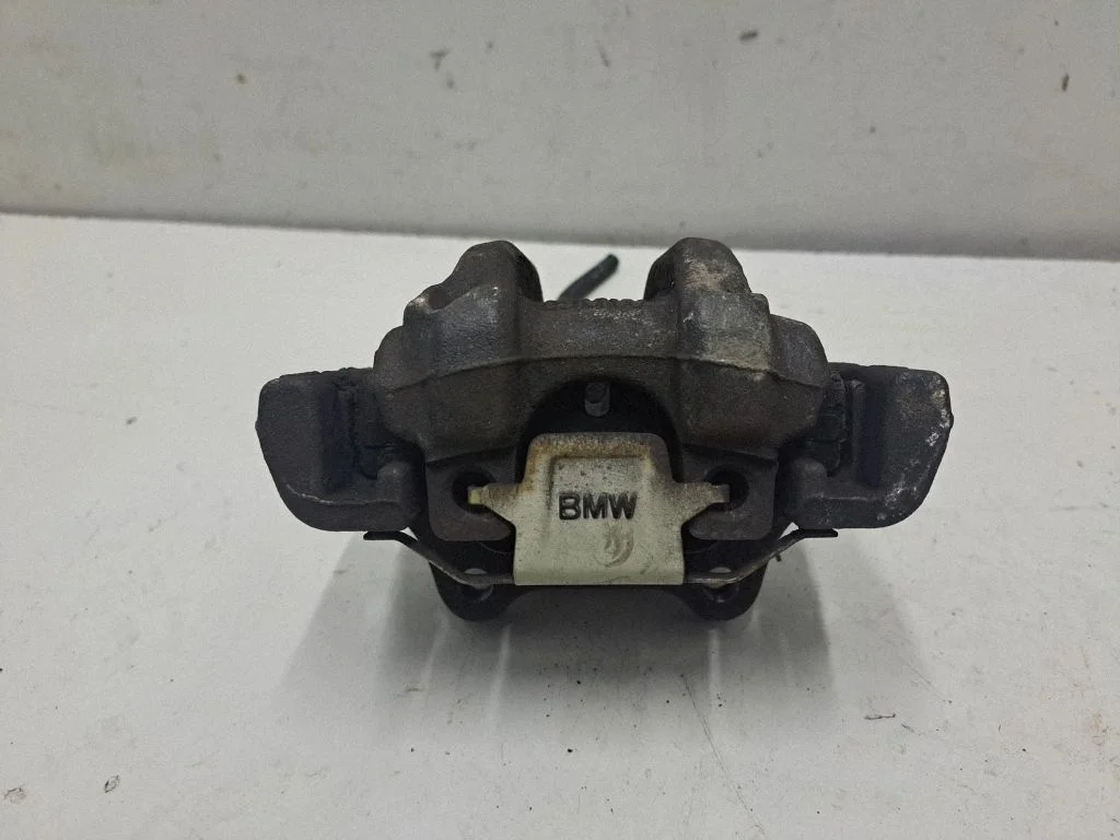 Aizmugurējais bremžu suports – BMW 4. sērija F32 F33 (2013-2020)
