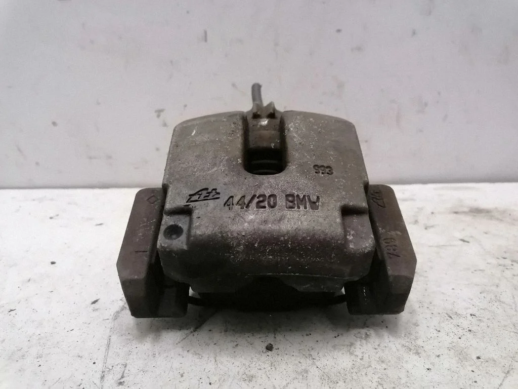 Rear brake caliper 4420