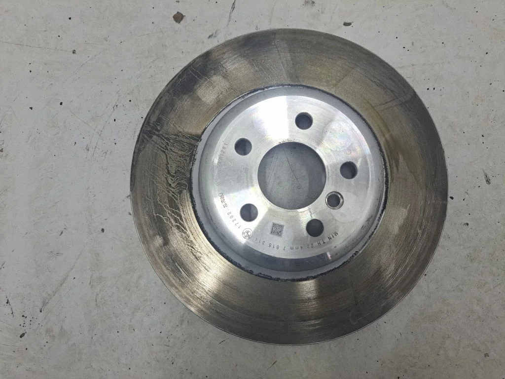 Tarcza hamulcowa tylna – BMW Seria 4 G22 G23 G24 G26 (2020-)