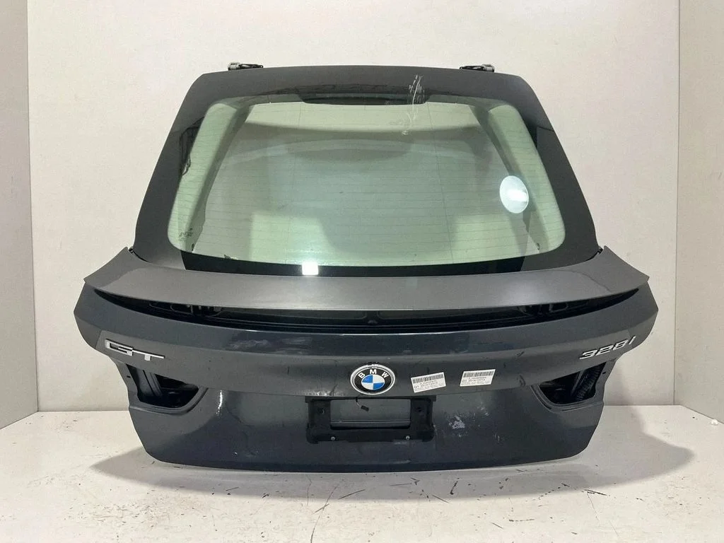 Aizmugurējais vāks (bagāžnieka)