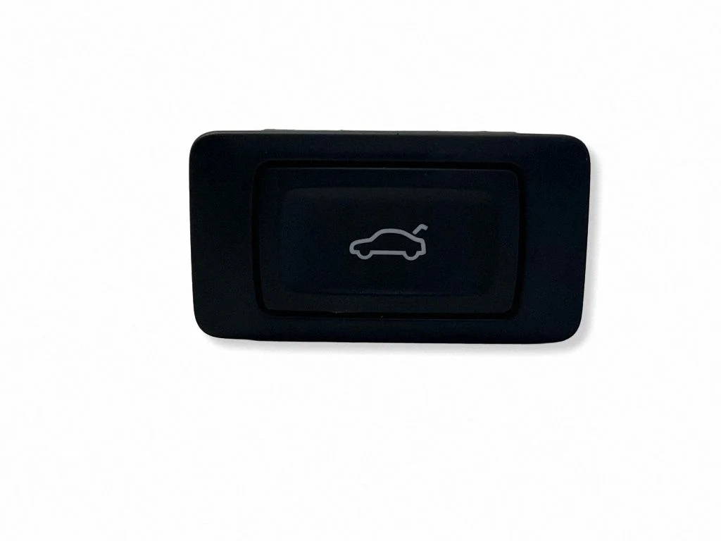 Tailgate/boot open switch button 4G0959831A