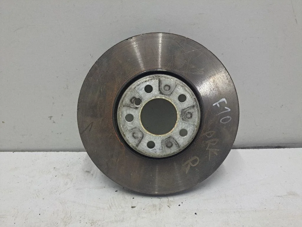 Priekšējais bremžu disks – BMW 5. sērija F10 F11 (2009-2016)