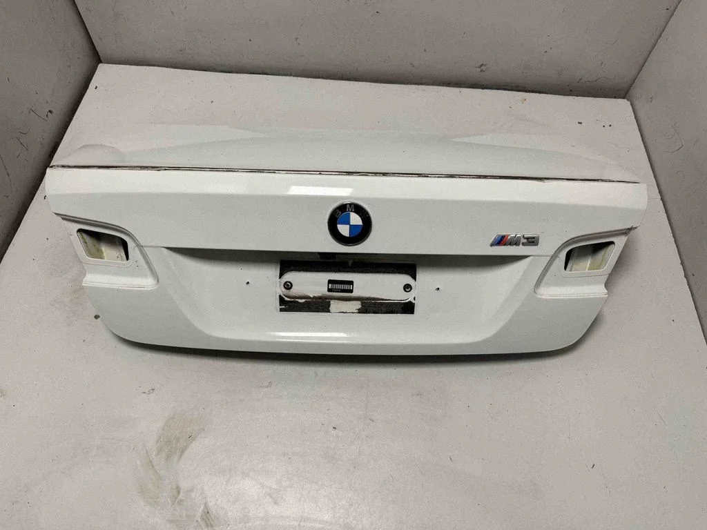 Aizmugurējais vāks (bagāžnieka) – BMW 3. sērija E92 E93 (2005-2014)