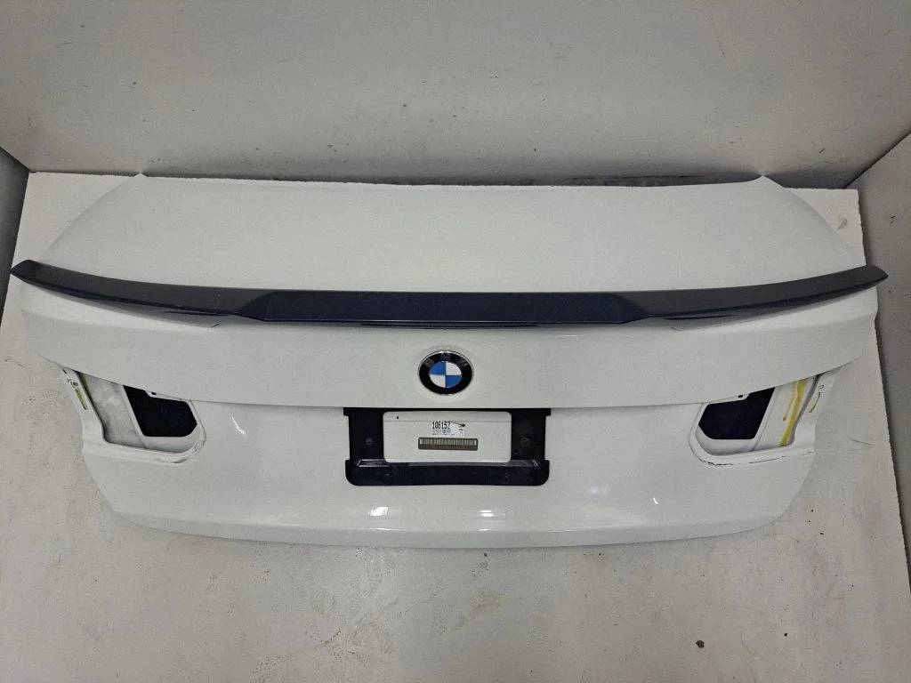 Aizmugurējais vāks (bagāžnieka) – BMW 3. sērija F30 F35 F31 (2012-2018)