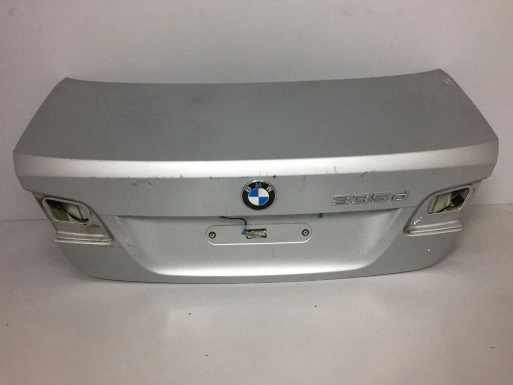 Aizmugurējais vāks (bagāžnieka) – BMW 3. sērija E92 E93 (2005-2014)