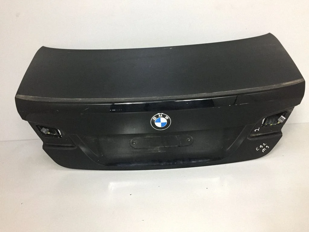 Aizmugurējais vāks (bagāžnieka) – BMW 3. sērija E92 E93 (2005-2014)