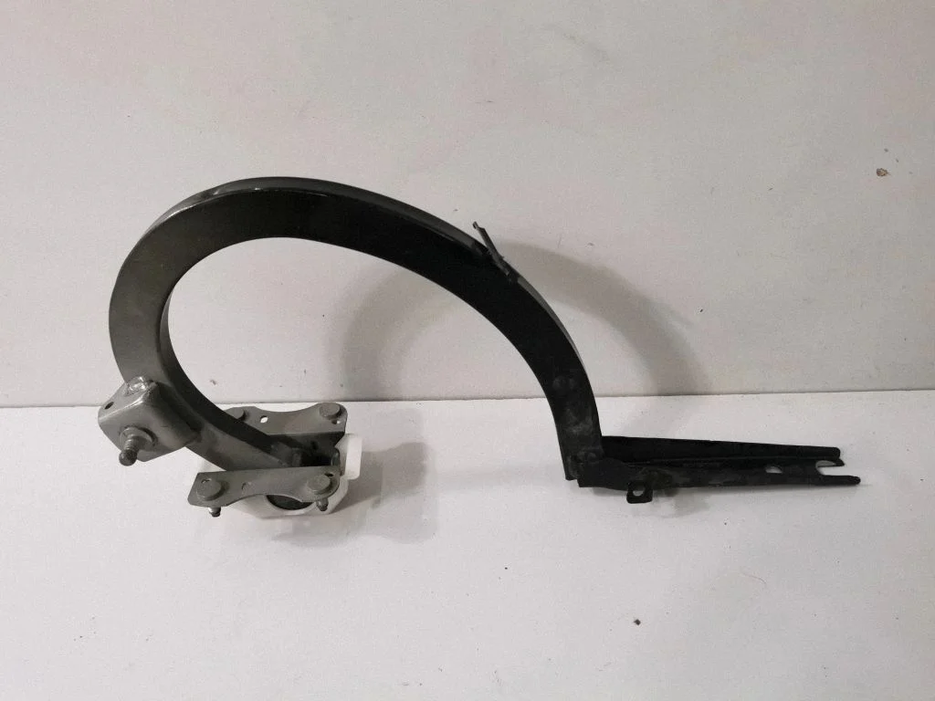 Zawiasy klapy bagażnika – BMW Seria 7 G11 G12 (2015-2022)