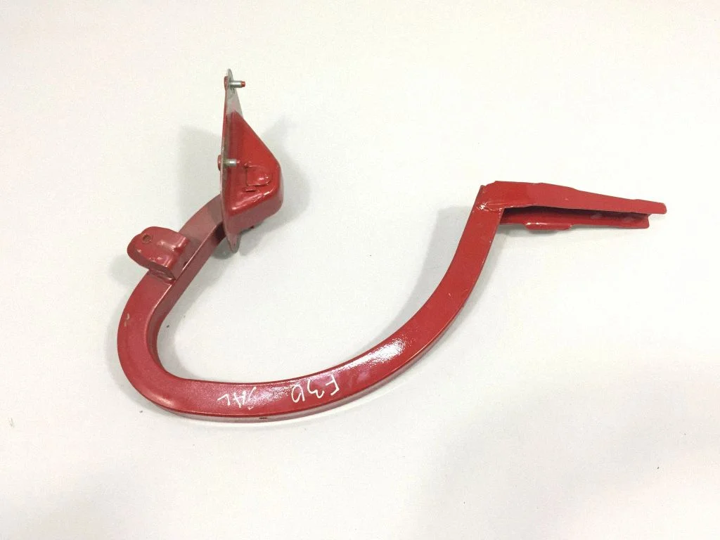 Tailgate/trunk/boot hinge – BMW 3 Series F30 F35 F31 (2012-2018)