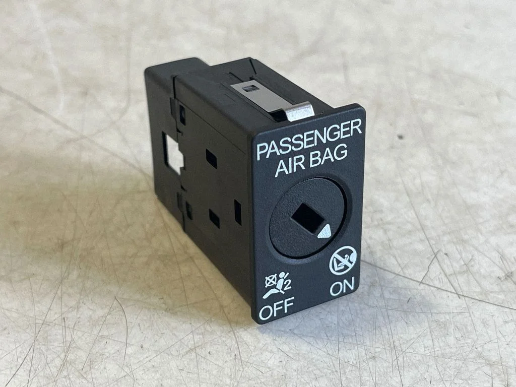 Passenger airbag on/off switch 5Q0919237