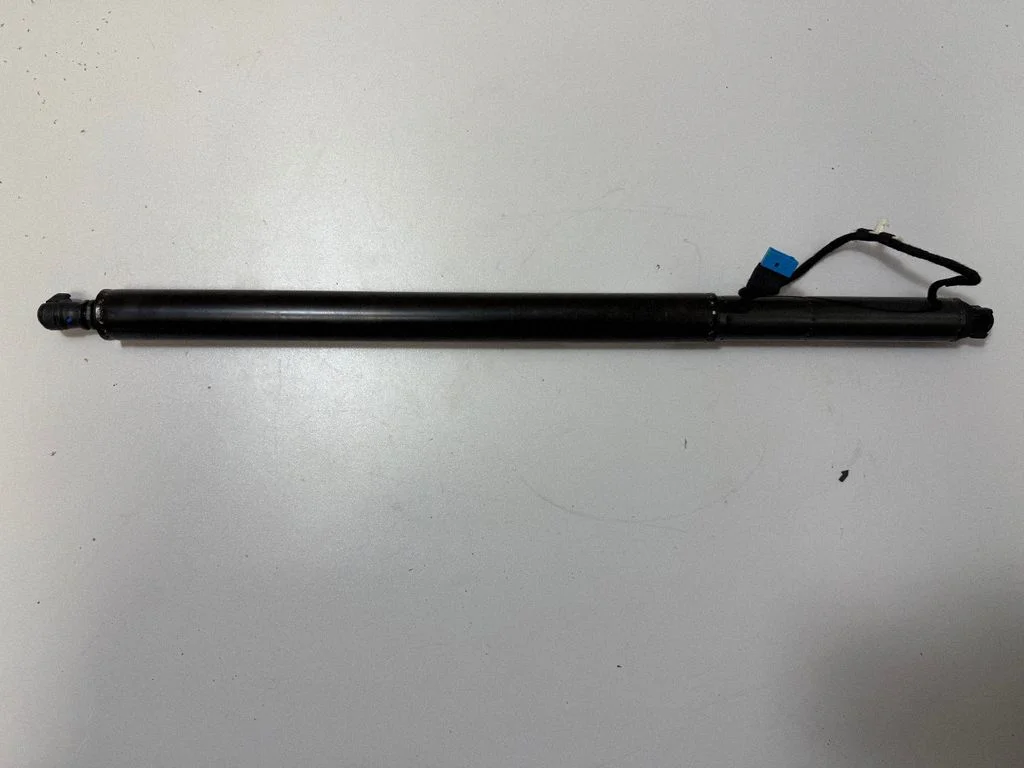 Aizmugurējā vāka amortizators – BMW X4 G02 (2018-)
