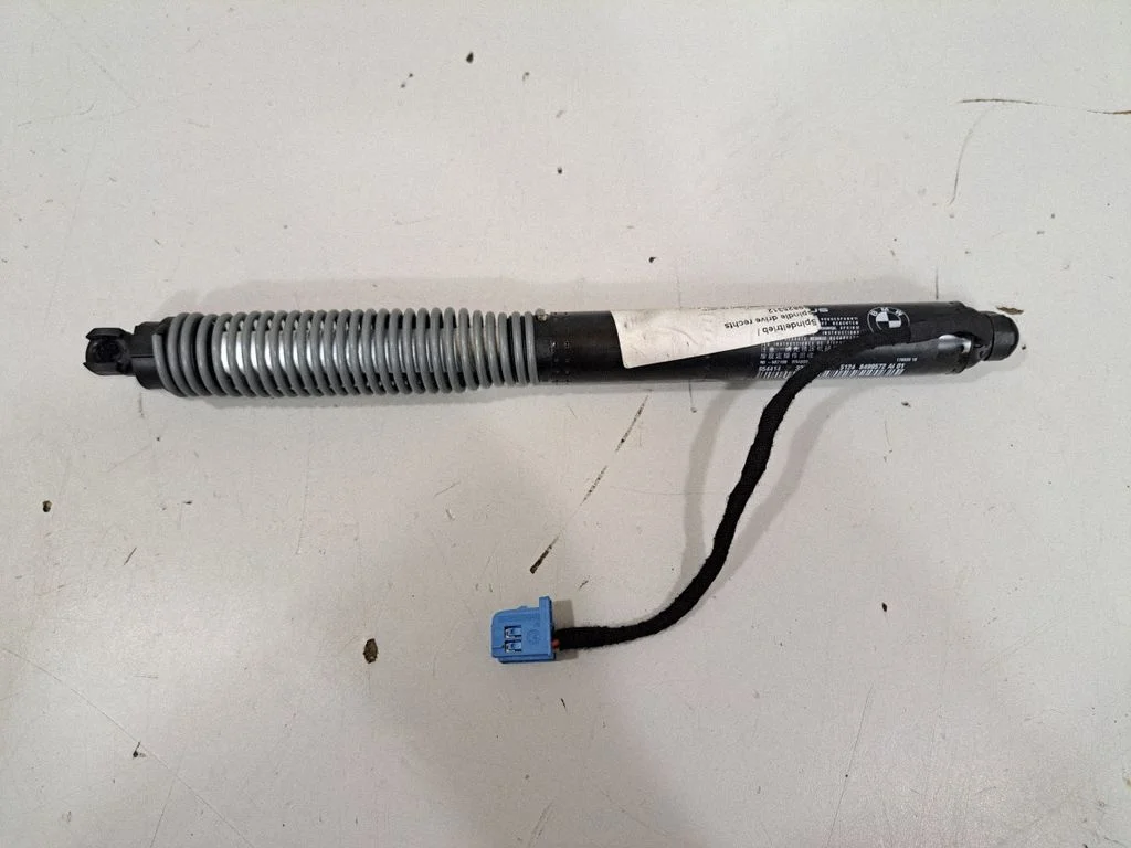Tailgate/trunk strut/damper – BMW 7 Series G11 G12 (2015-2022)