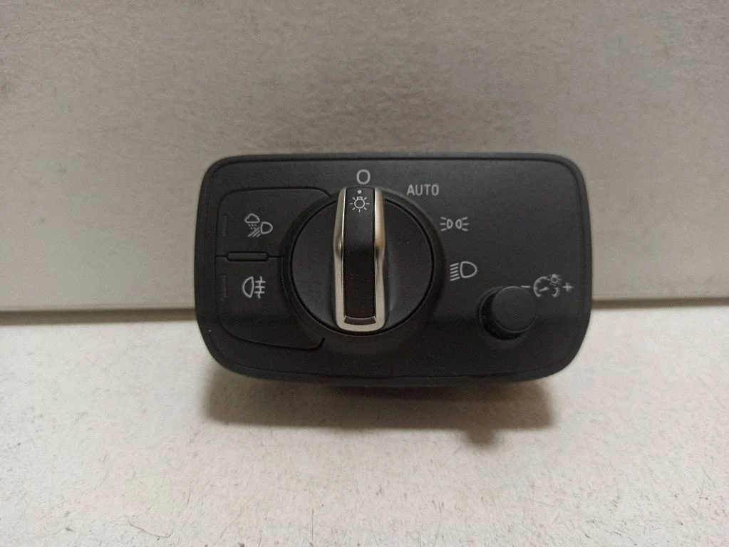 Light switch 8V0941531AA