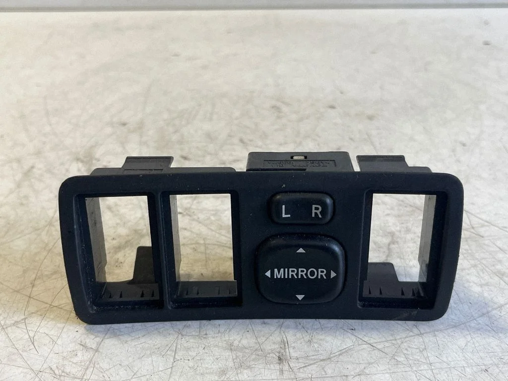 Wing mirror switch 183574