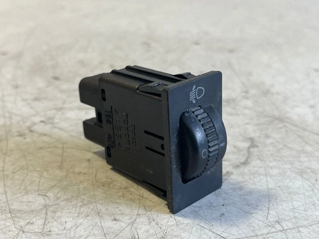 Headlight level height control switch 8415205051