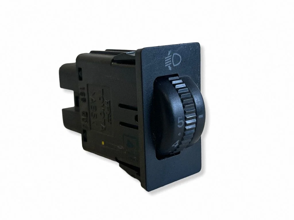 Headlight level height control switch 8415205050
