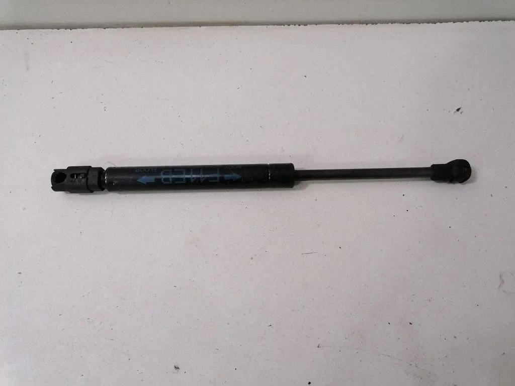 Tailgate/trunk strut/damper – BMW 5 Series F10 F11 (2009-2016)